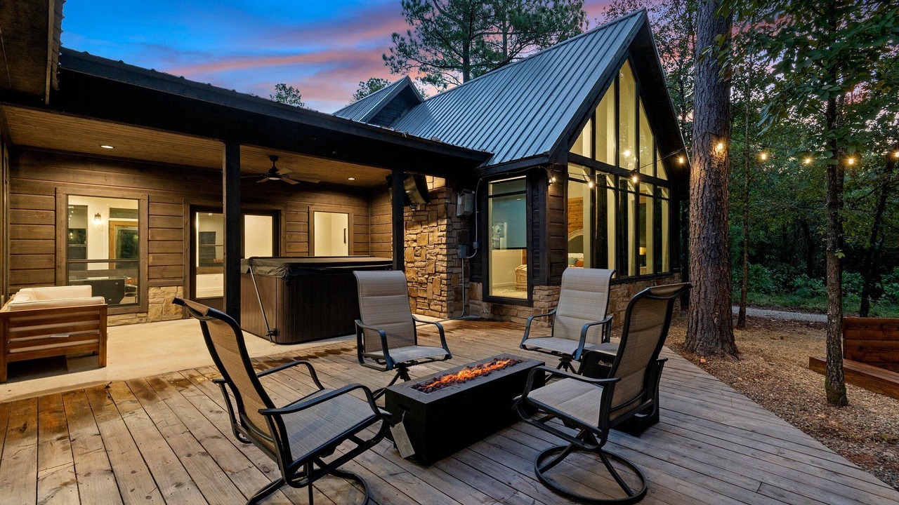 Photo of Patio Balcony in Broken Bow
