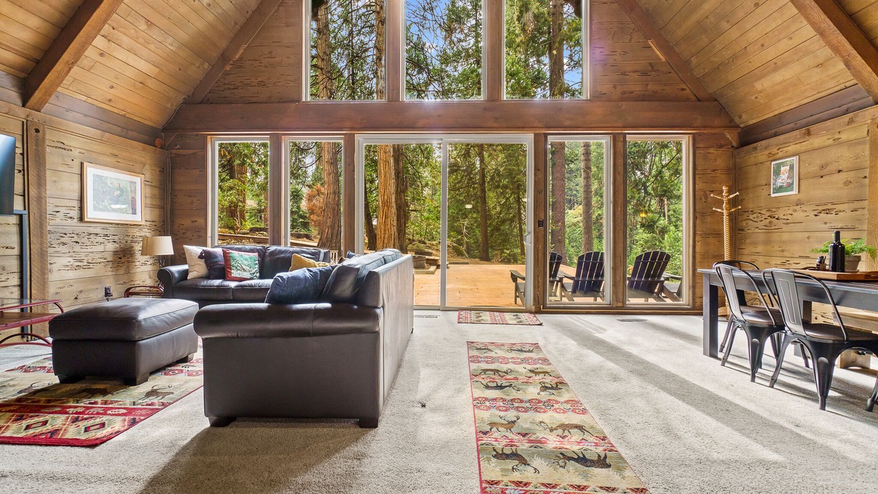 Photo of Livingroom in Sierra Cedars