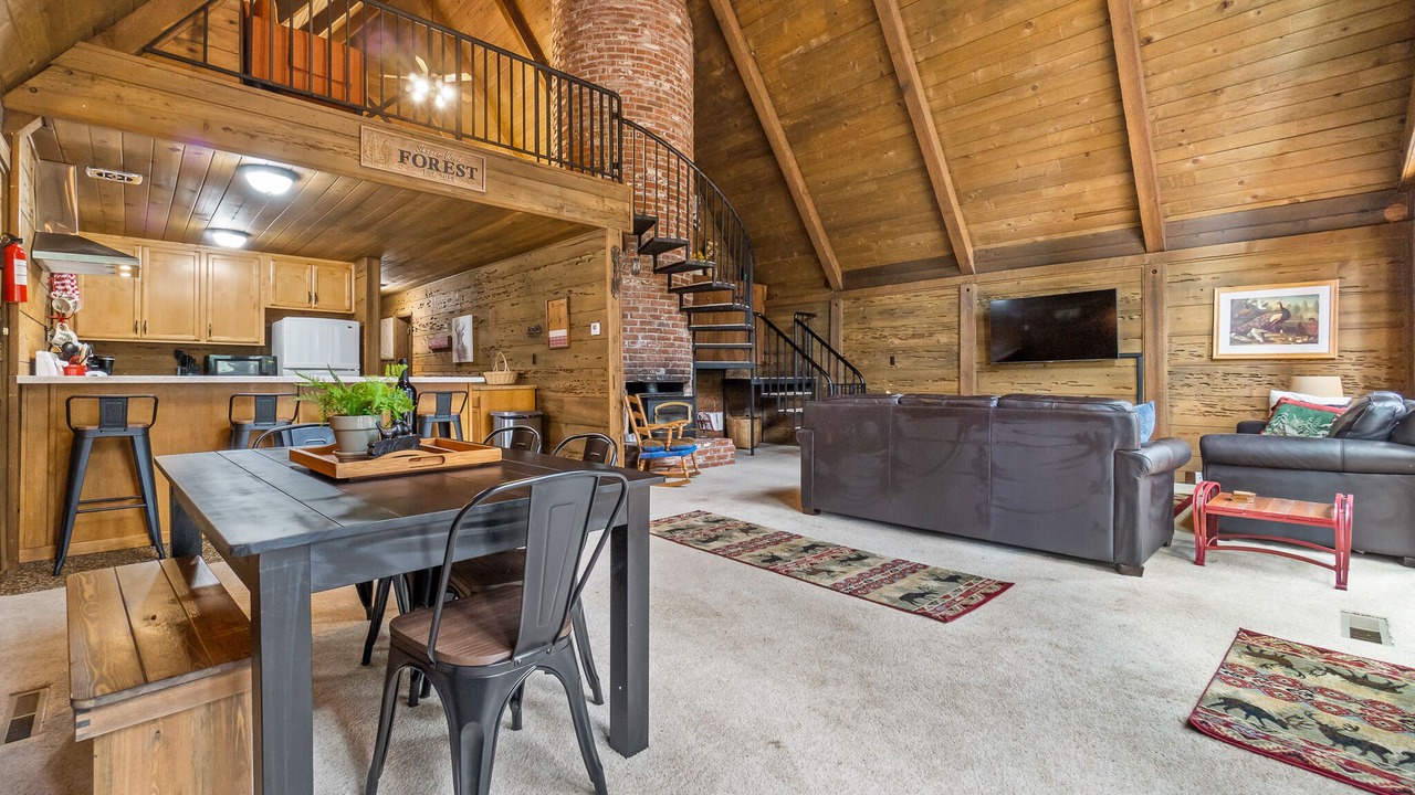 Photo of Livingroom in Sierra Cedars