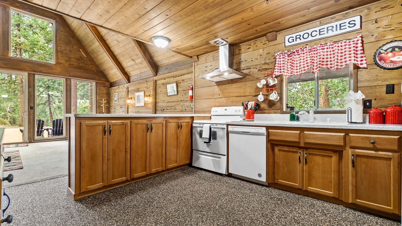Photo of Kitchen in Sierra Cedars