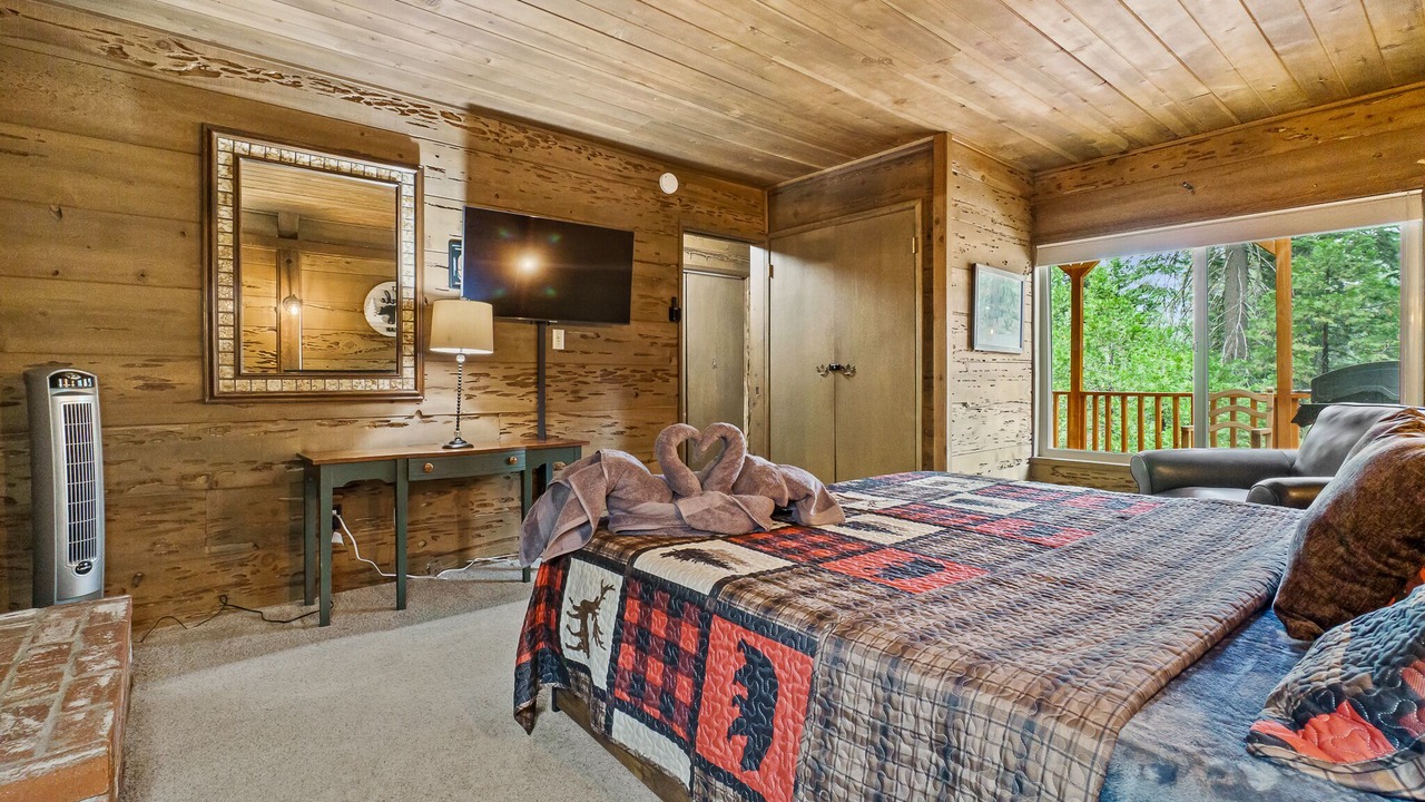 Photo of Bedroom in Sierra Cedars