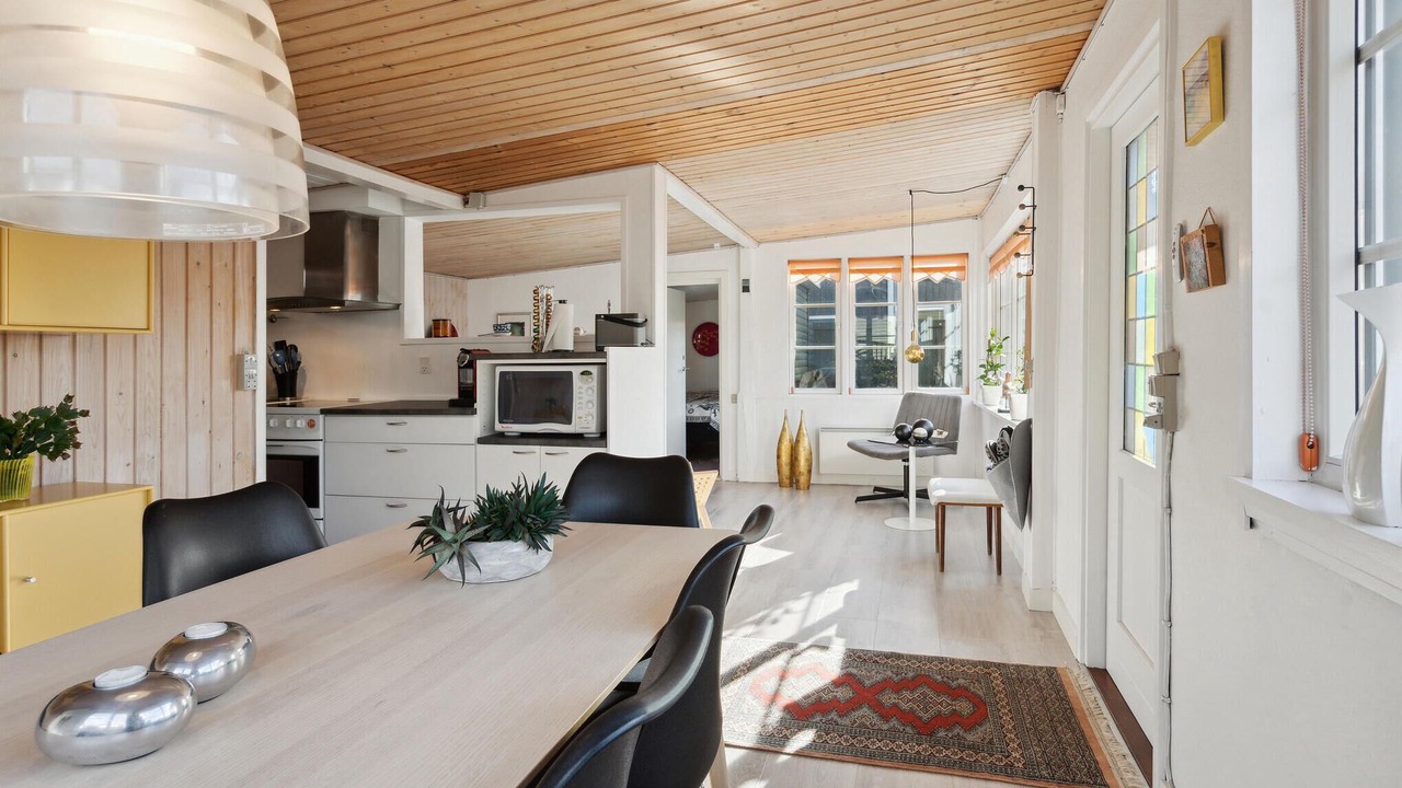 Photo of Others in Bjert