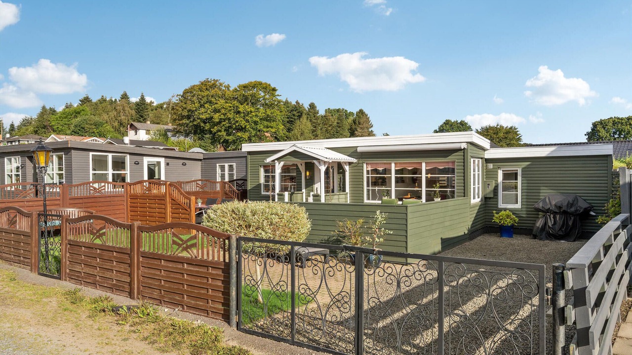 Photo of Others in Bjert