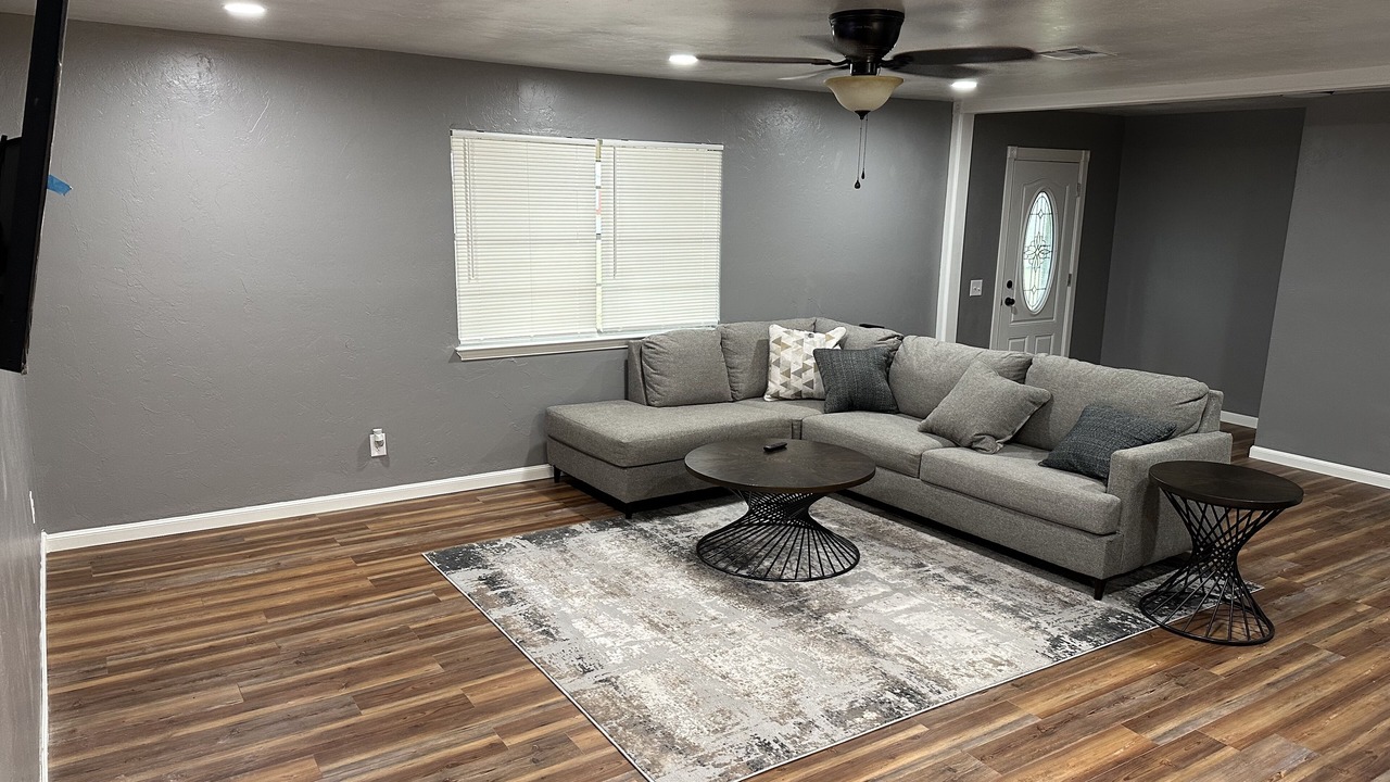 Photo of Livingroom in Lawton