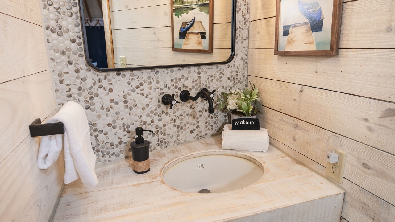 Photo of Bathroom in Bandera