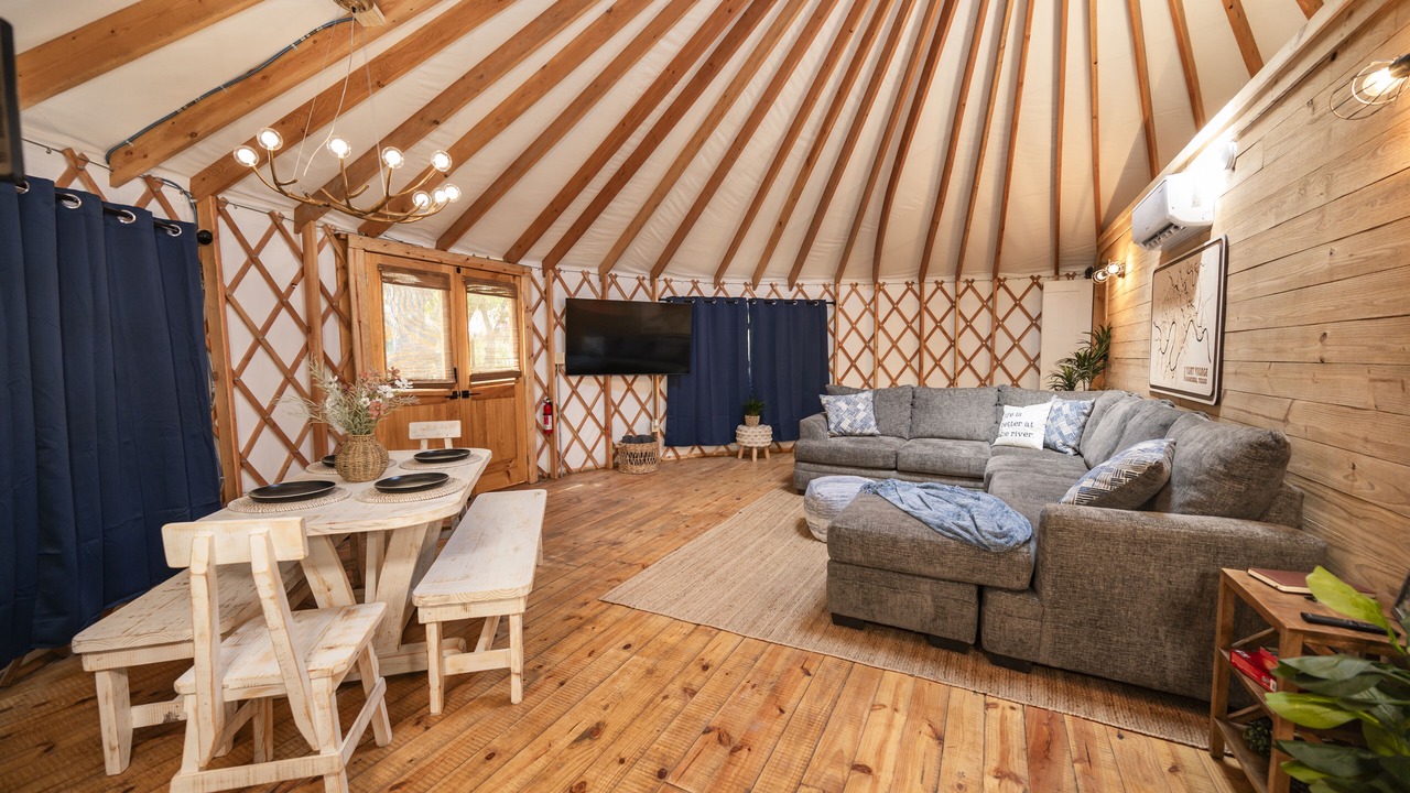 Photo of Livingroom in Bandera
