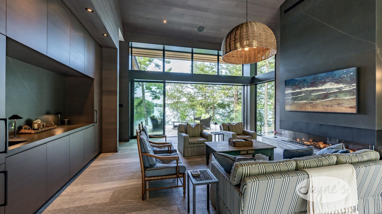 Photo of Livingroom in Port Carling