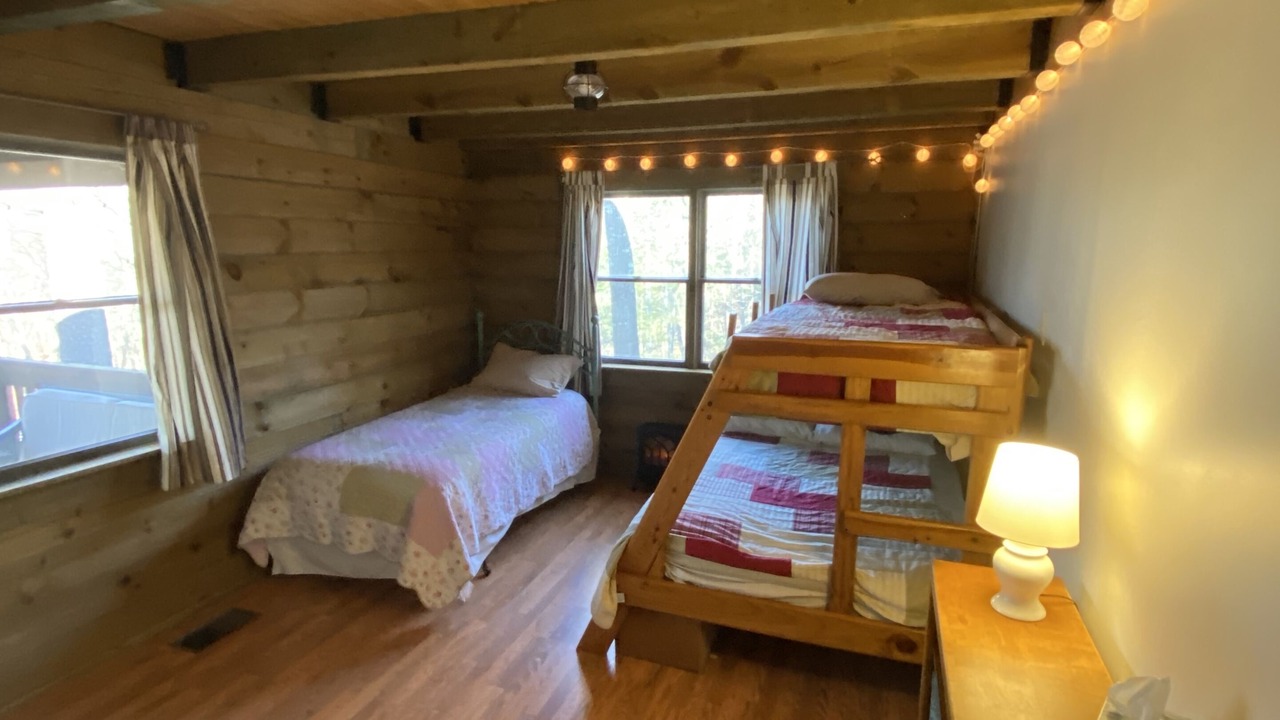 Photo of Bedroom in Basye