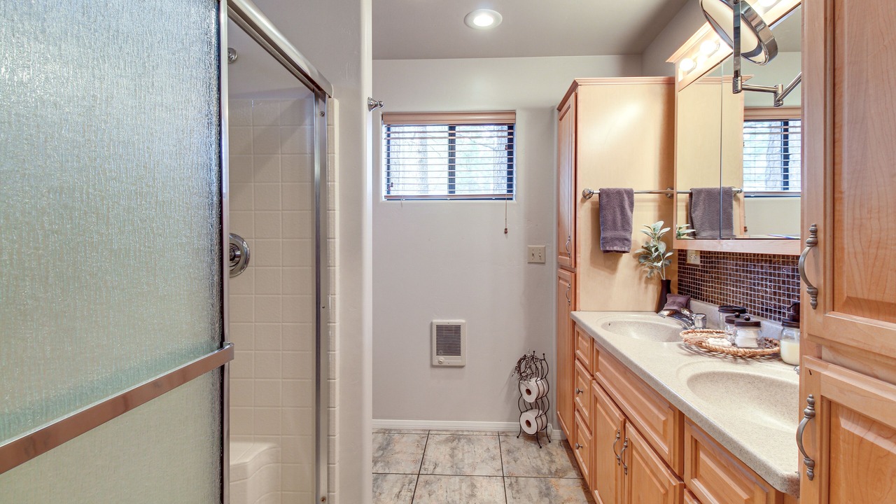 Photo of Bathroom in Pinetop