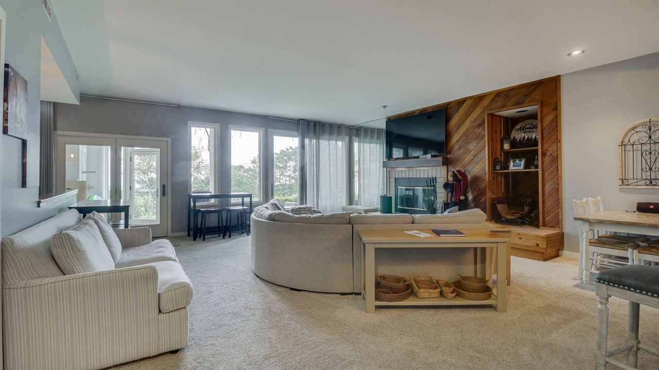 Photo of Livingroom in Wintergreen