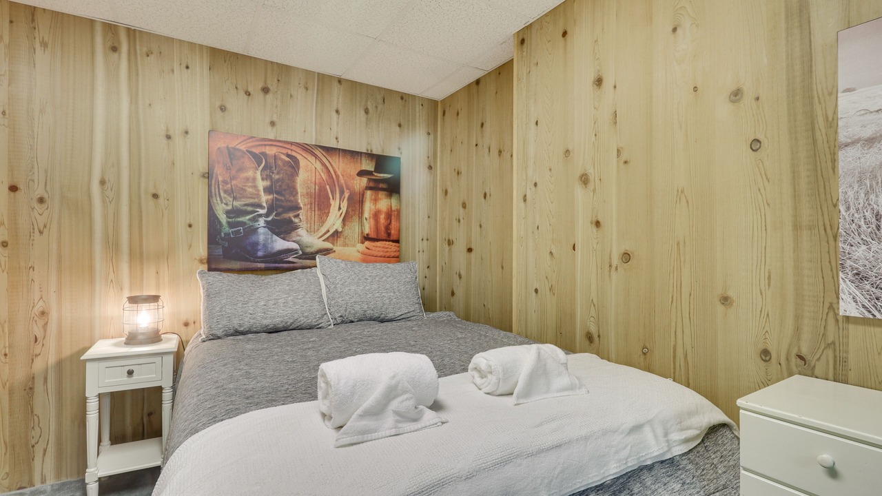 Photo of Bedroom in Wintergreen
