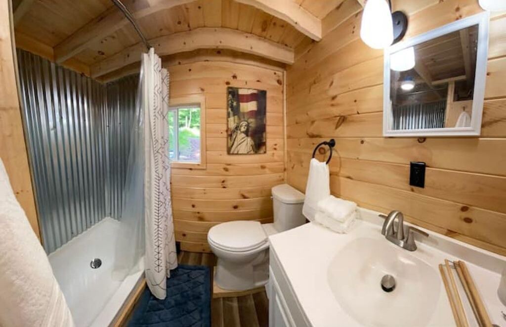 Photo of Bathroom in Oliverea