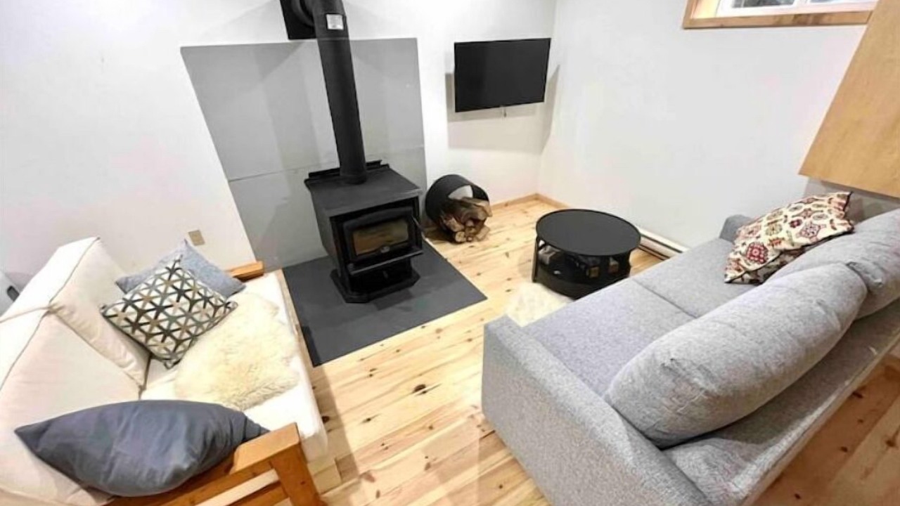 Photo of Livingroom in Dysart et al