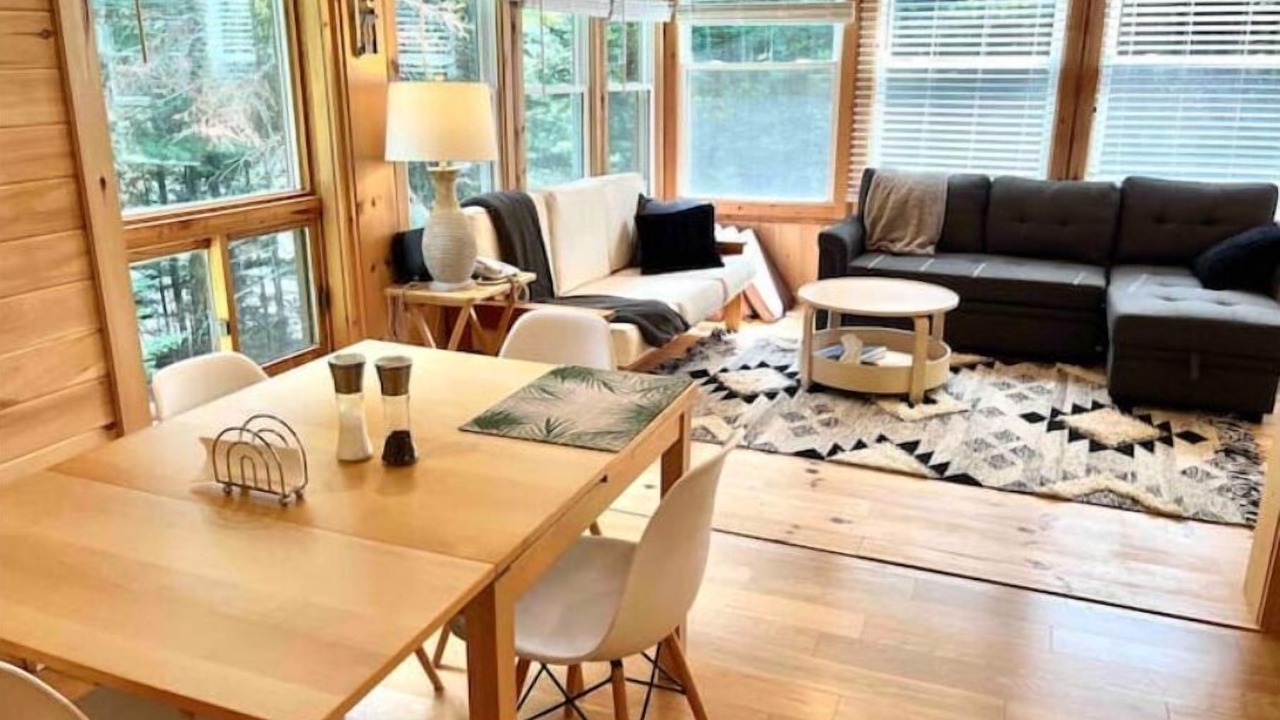 Photo of Livingroom in Dysart et al