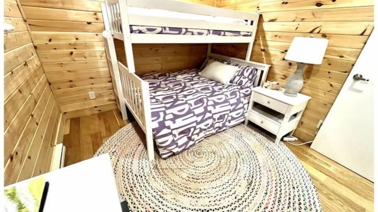 Photo of Bedroom in Dysart et al