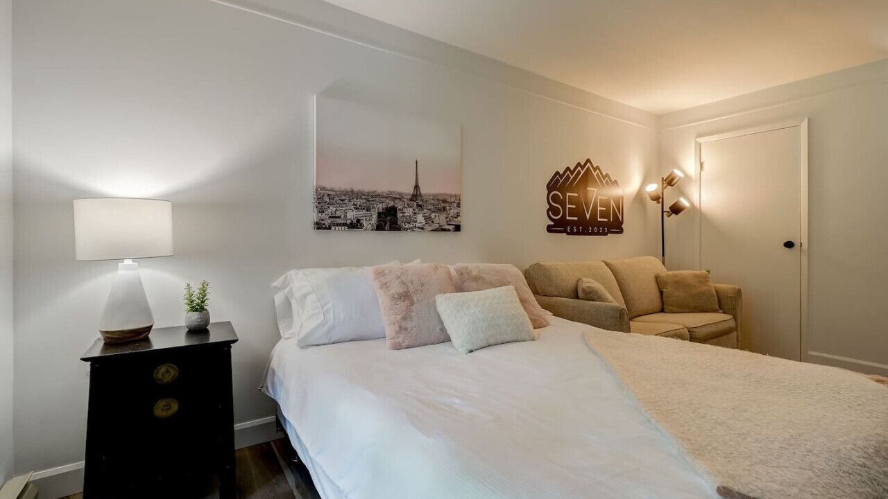 Photo of Bedroom in Mont-Tremblant