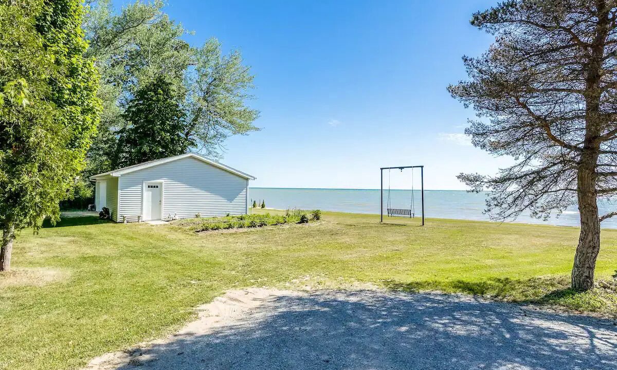 Photo of Outdoor in Ruth