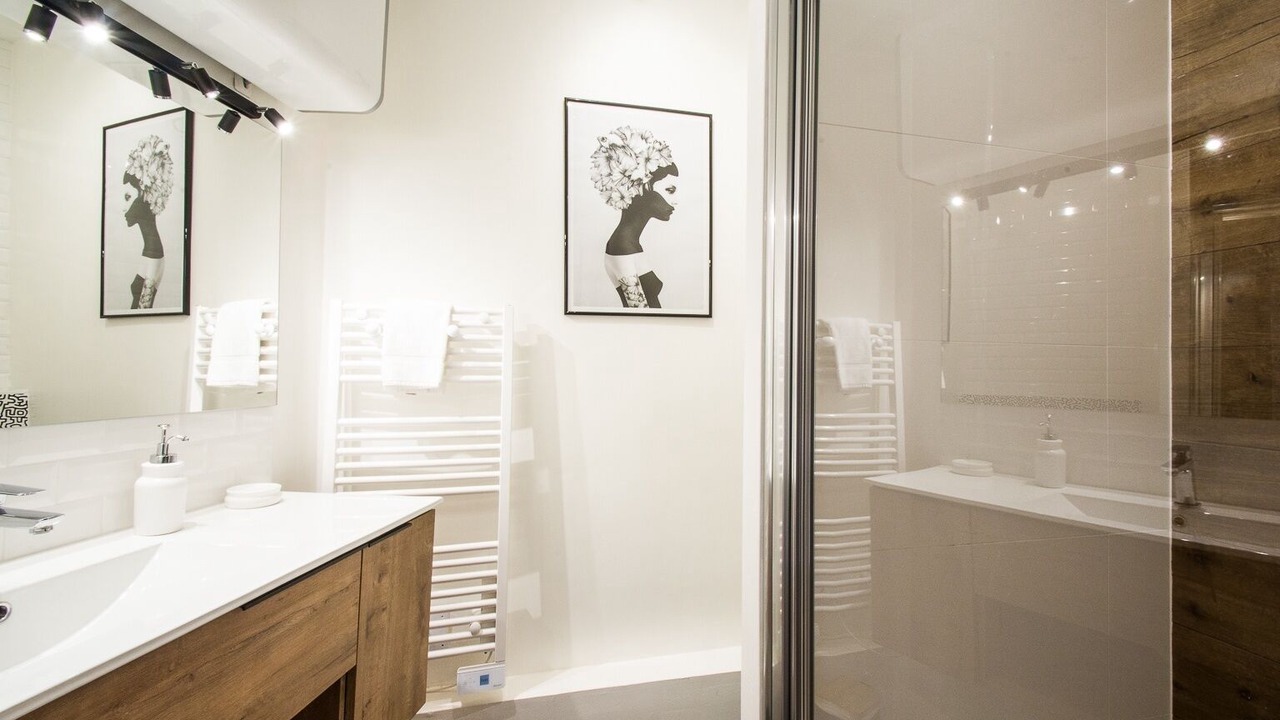 Photo of Bathroom in Capitole