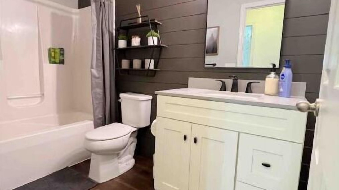 Photo of Bathroom in Waynesville