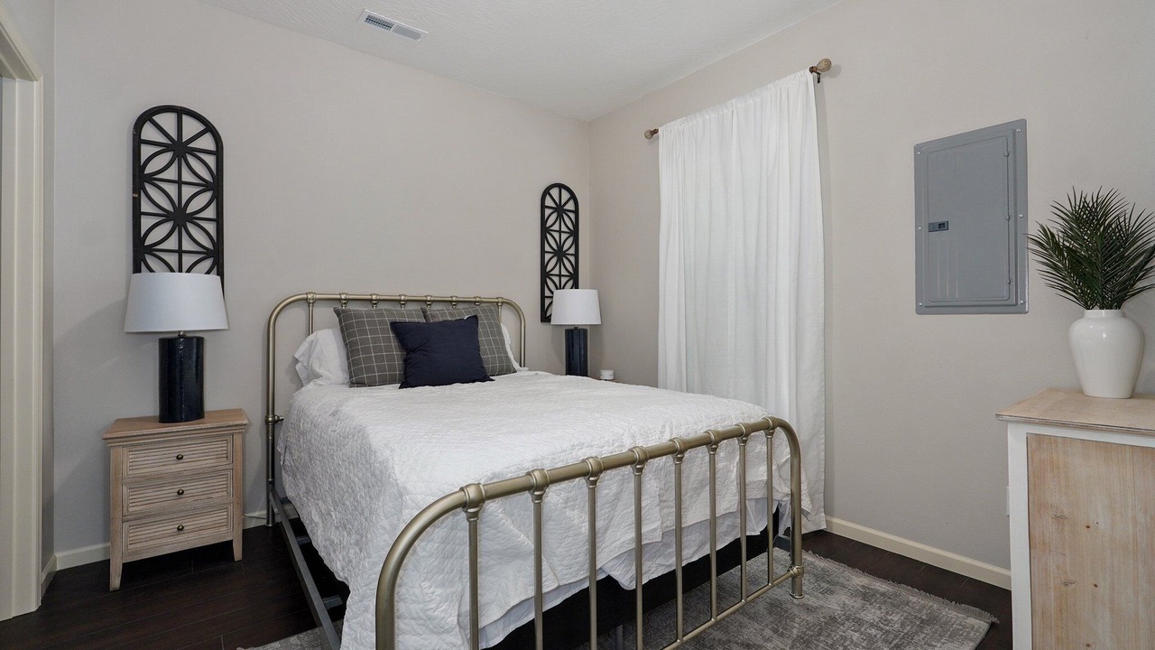 Photo of Bedroom in Springfield