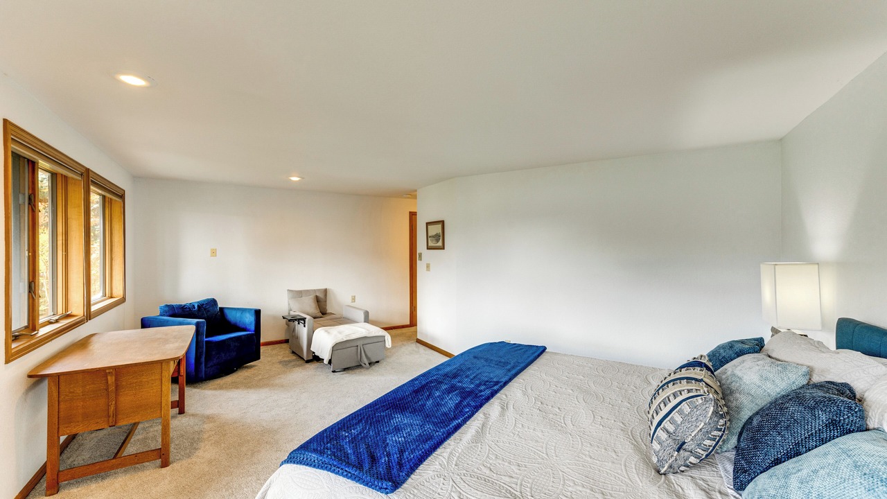 Photo of Bedroom in La Conner