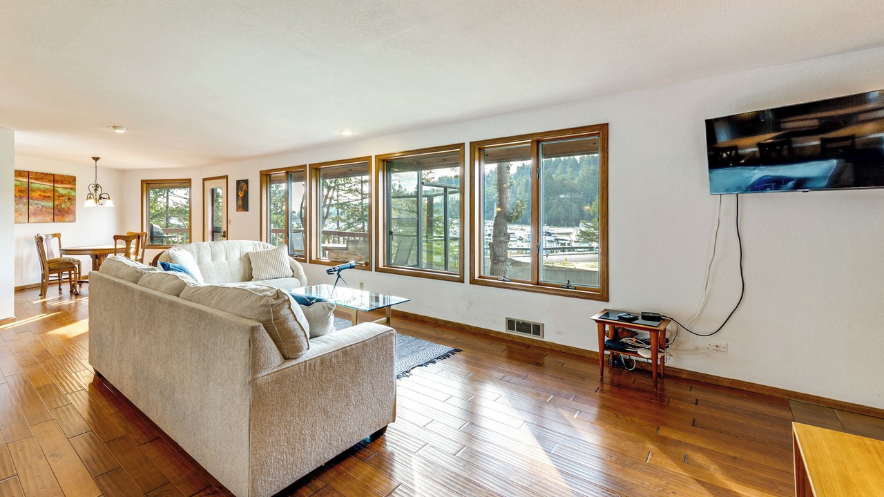 Photo of Bedroom in La Conner