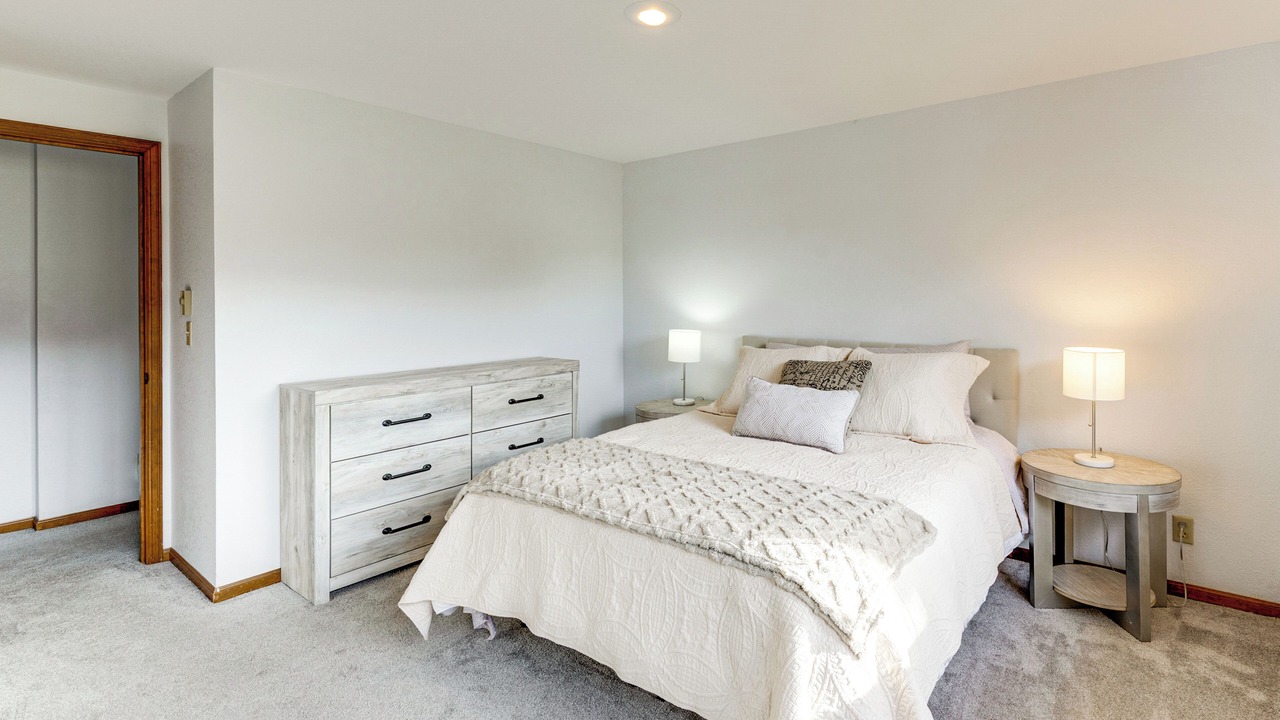 Photo of Bedroom in La Conner