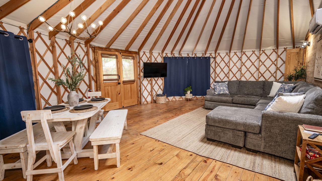 Photo of Livingroom in Bandera