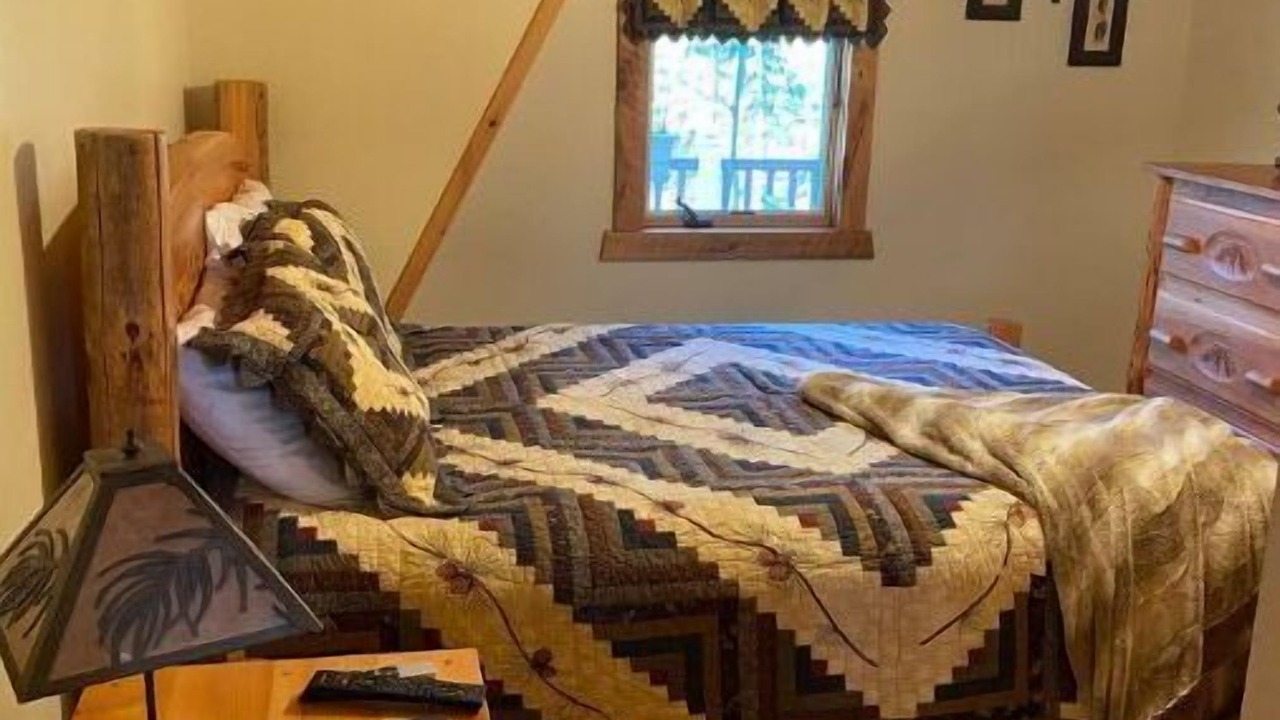 Photo of Bedroom in Town of Webb