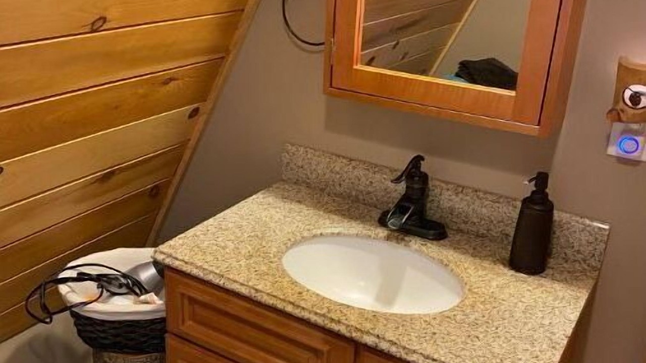 Photo of Bathroom in Town of Webb