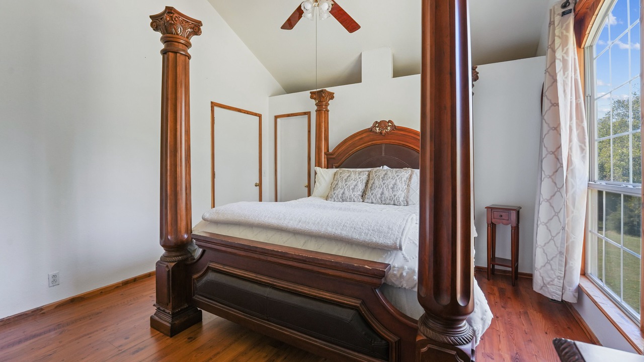 Photo of Bedroom in Rogers