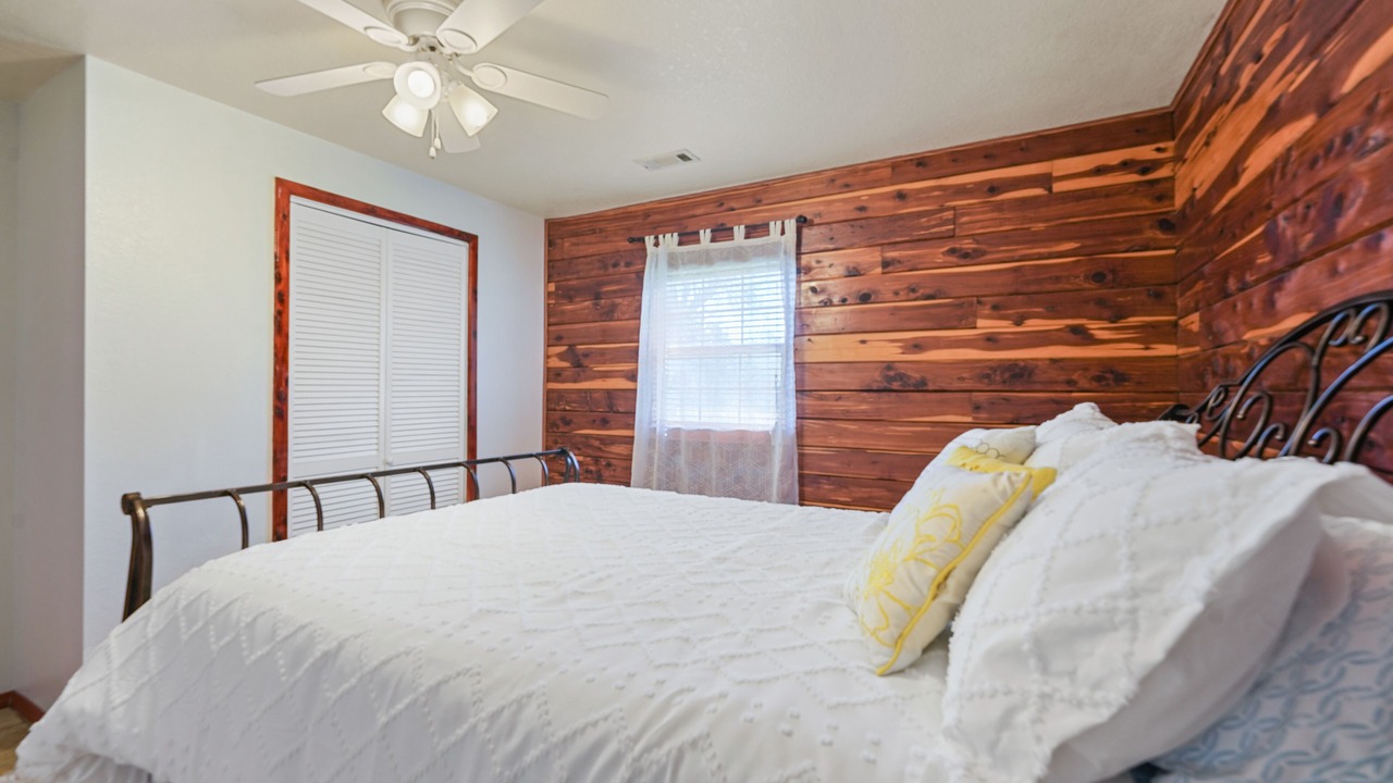 Photo of Bedroom in Rogers