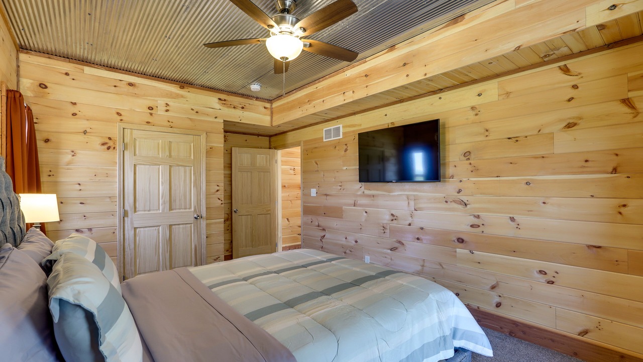 Photo of Bedroom in Grubville