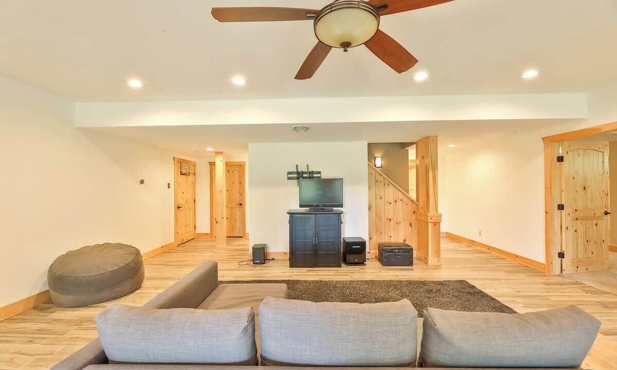 Photo of Livingroom in Windham