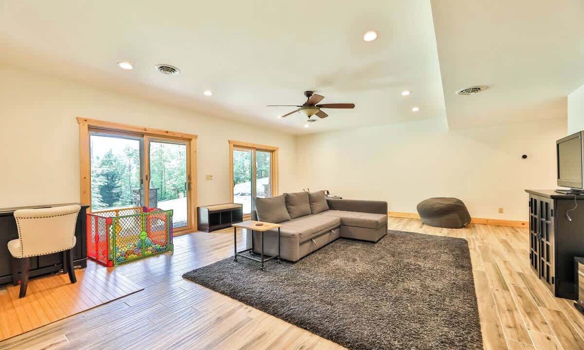 Photo of Livingroom in Windham