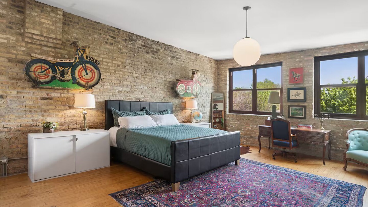 Photo of Bedroom in Logan Square