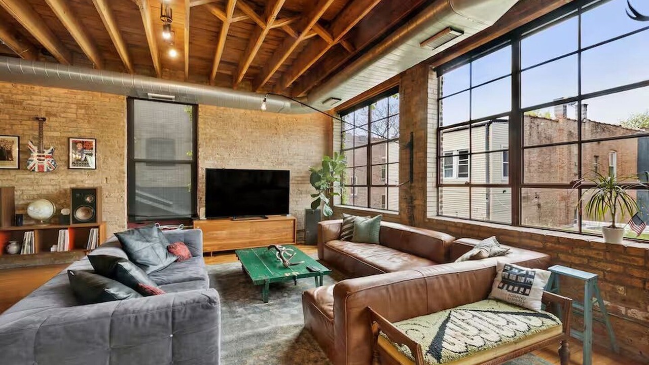 Photo of Livingroom in Logan Square
