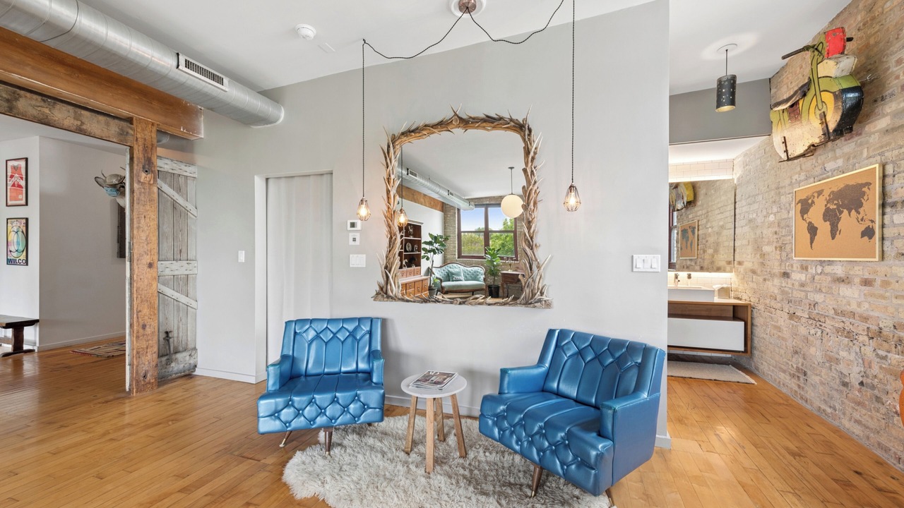 Photo of Livingroom in Logan Square