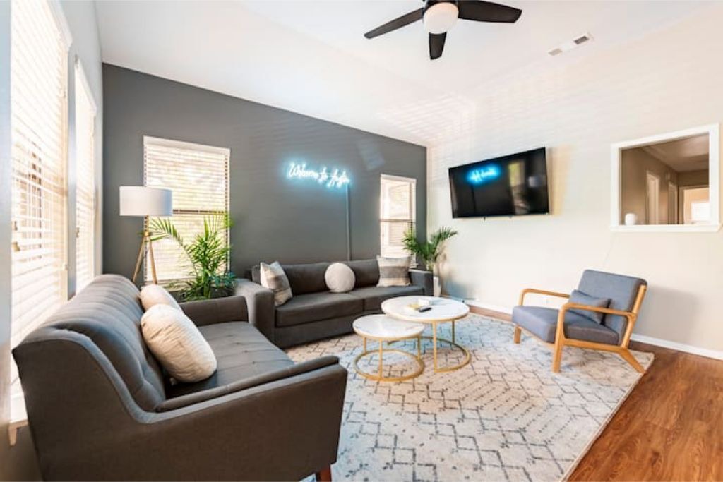 Photo of Livingroom in Cherrywood