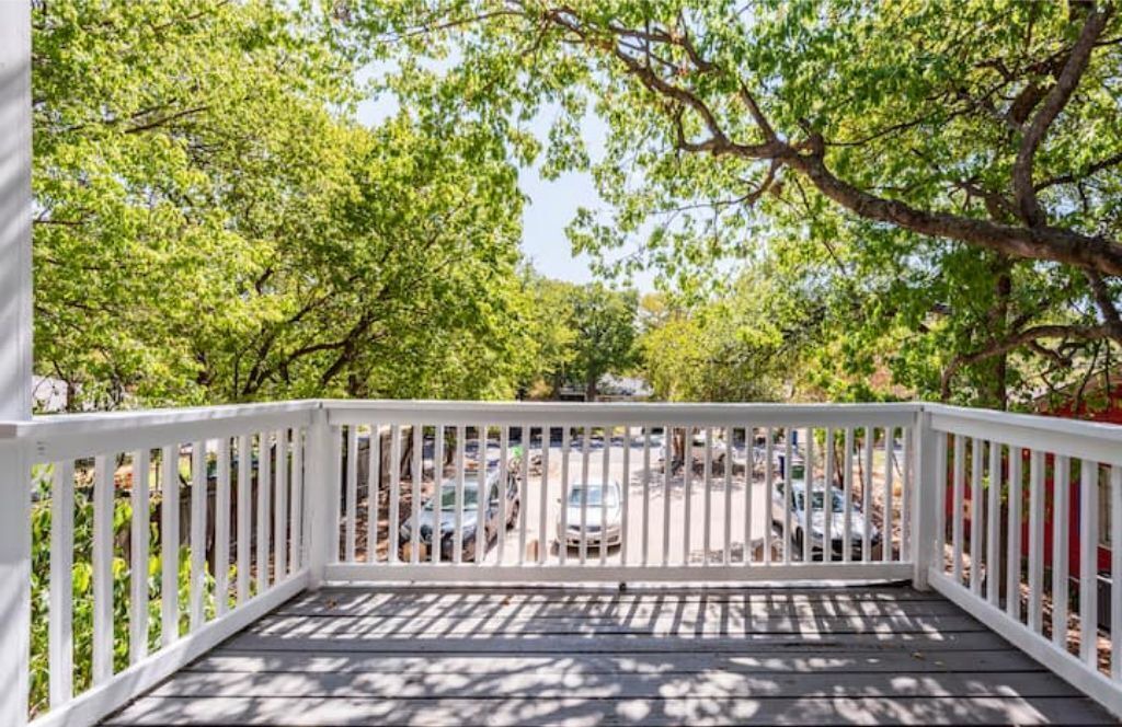 Photo of Outdoor in Cherrywood