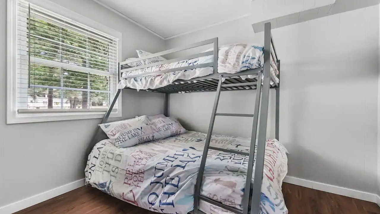 Photo of Bedroom in Kalkaska