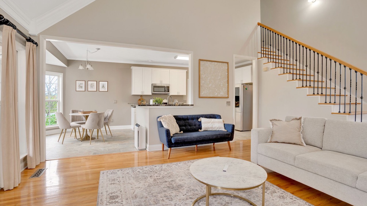 Photo of Livingroom in Collegedale