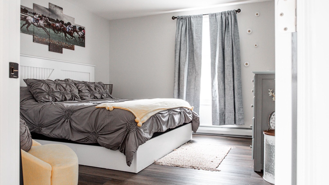 Photo of Bedroom in Middle Falls