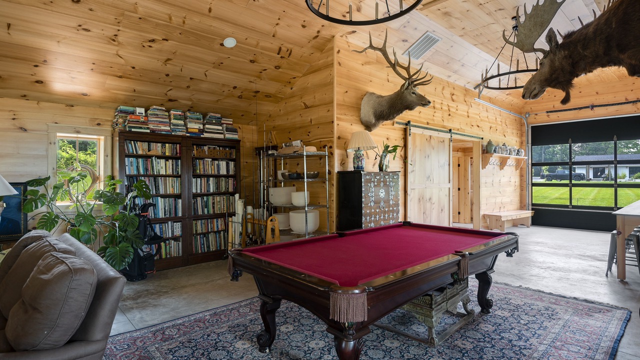 Photo of Bedroom in Skaneateles