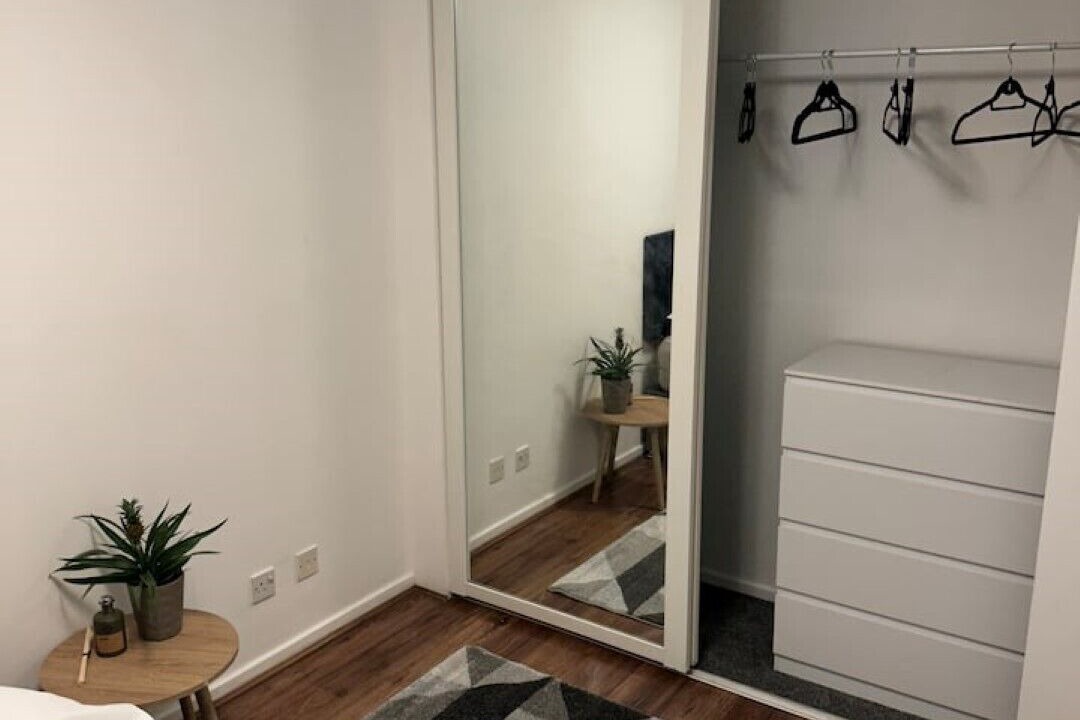 Photo of Bedroom in Island Gardens