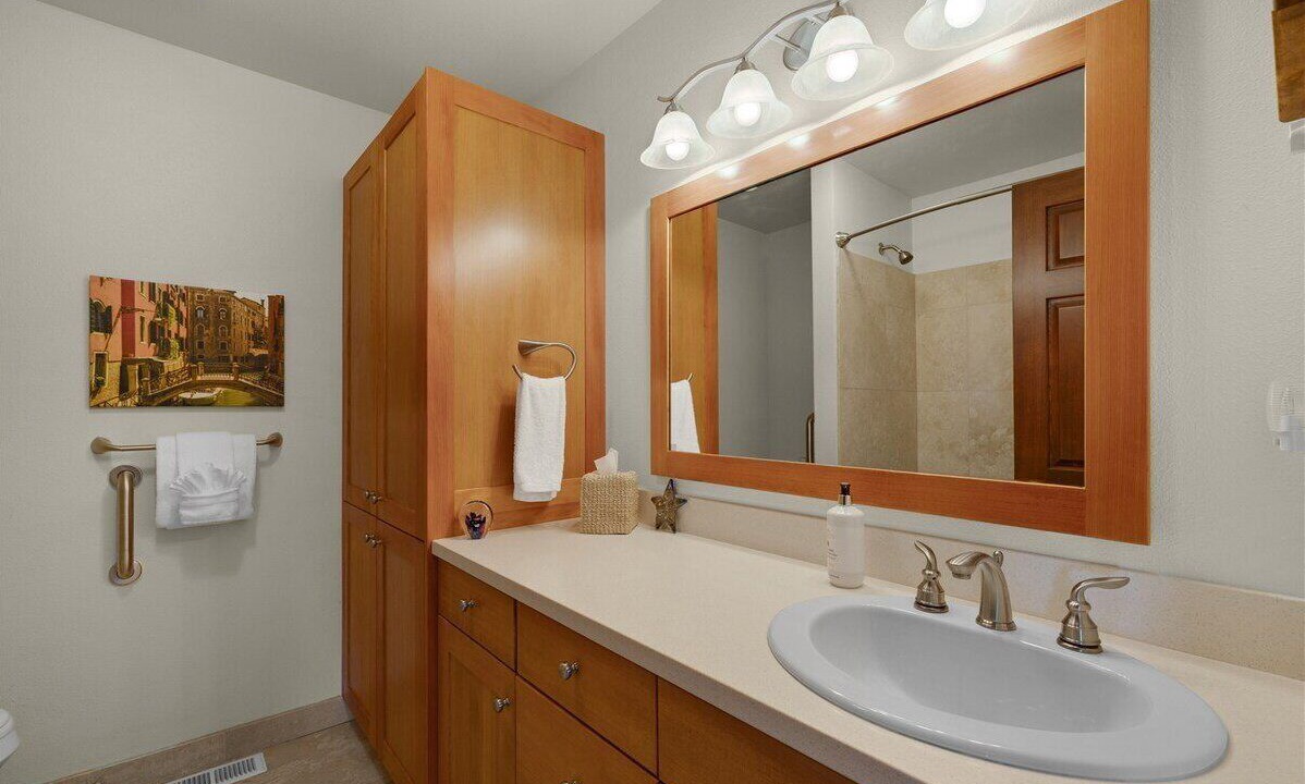 Photo of Bathroom in Arch Cape