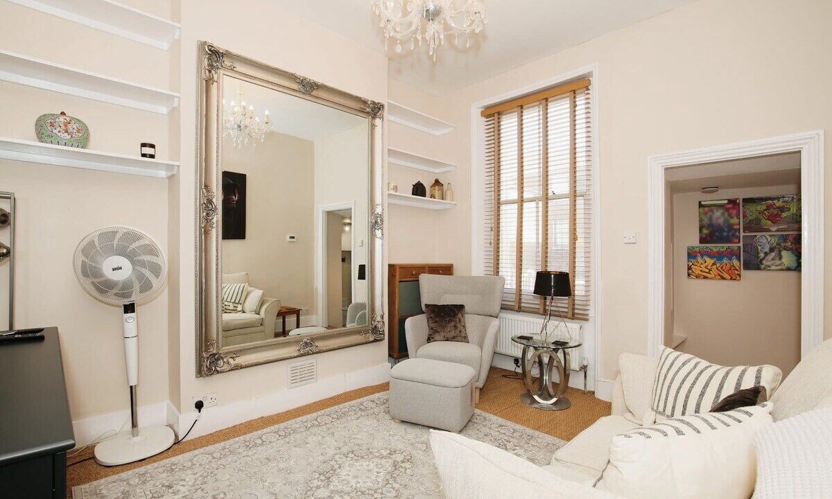 Photo of Others in Harrow Road