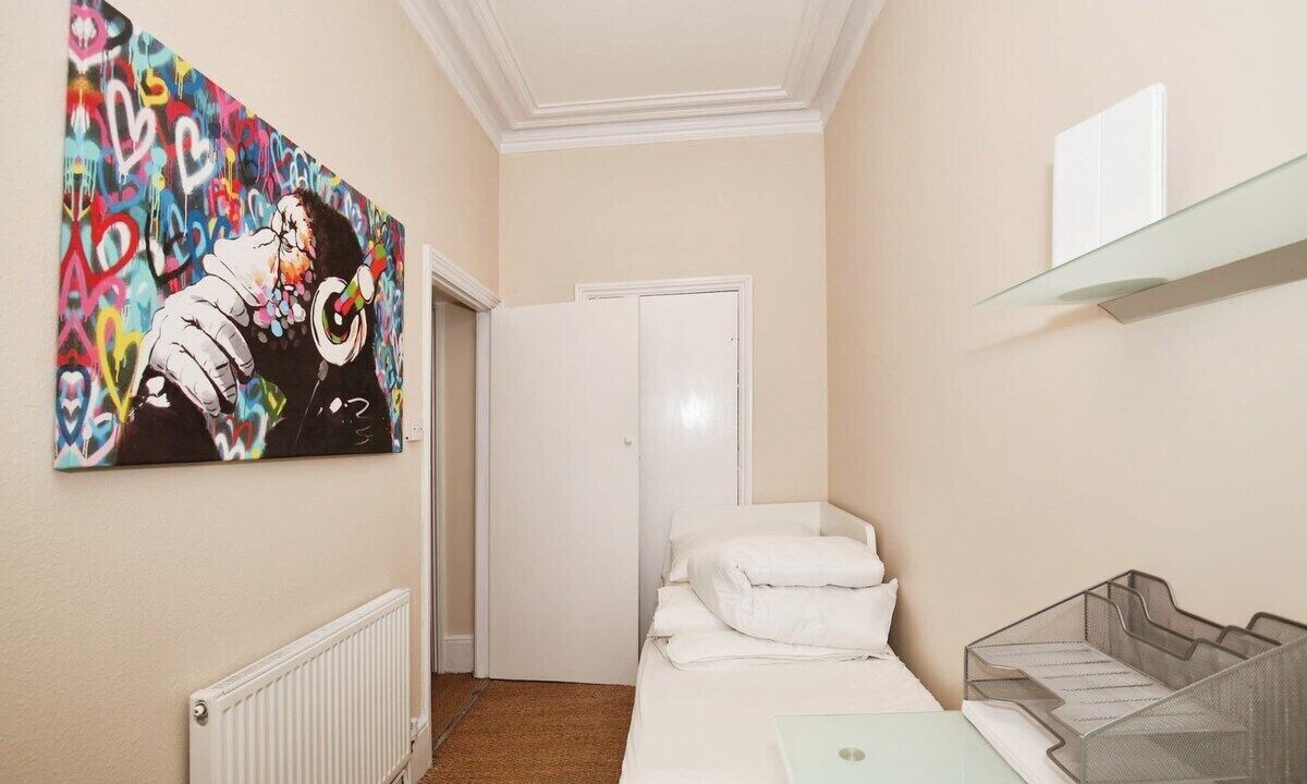 Photo of Others in Harrow Road