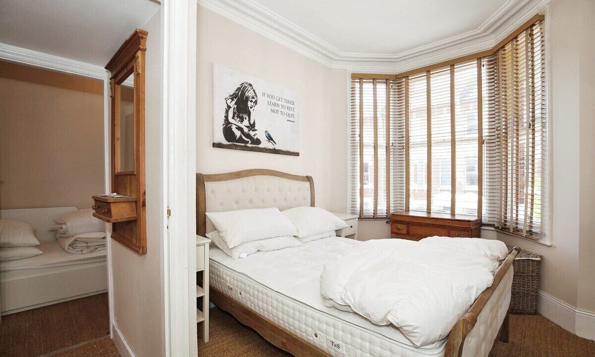 Photo of Others in Harrow Road