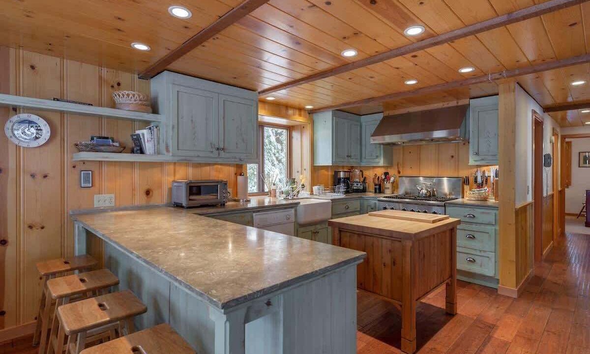 Photo of Kitchen in Kingswood Estates